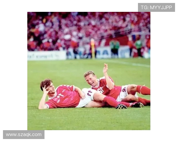 98年世界杯半决赛风云再起与荣耀悲歌的巅峰对决回望经典瞬间录 98年世界杯半决赛风云再起与荣耀悲歌的巅峰对决回望经典瞬间录